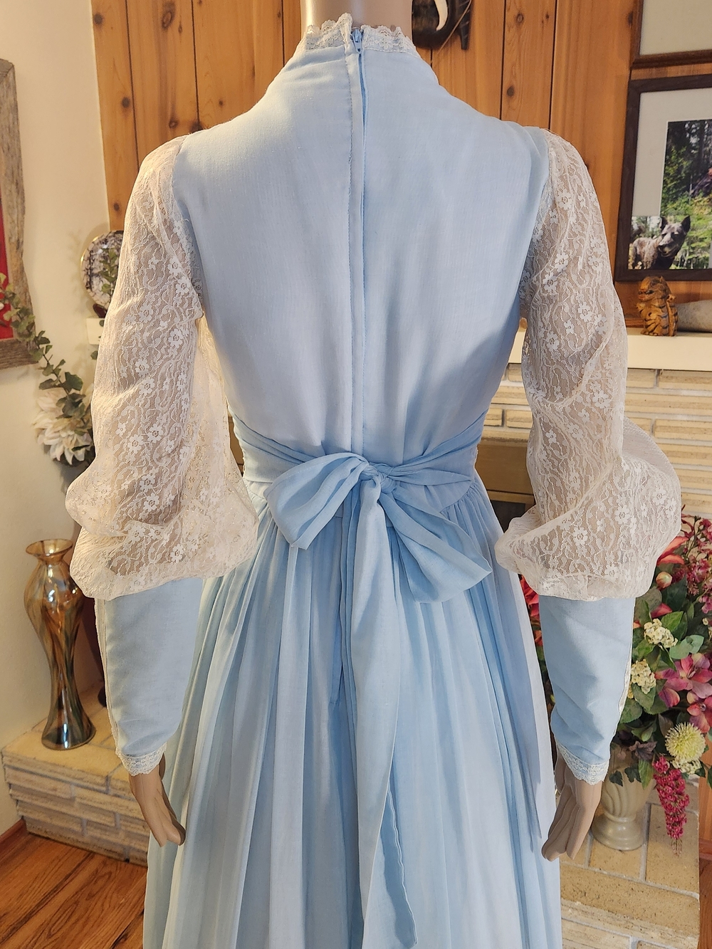 Vintage 70s Gunne Sax Corset Gown in Powder Blue - Picture 6 of 12